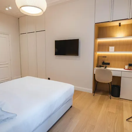 Hotel La Des Vignes 4*