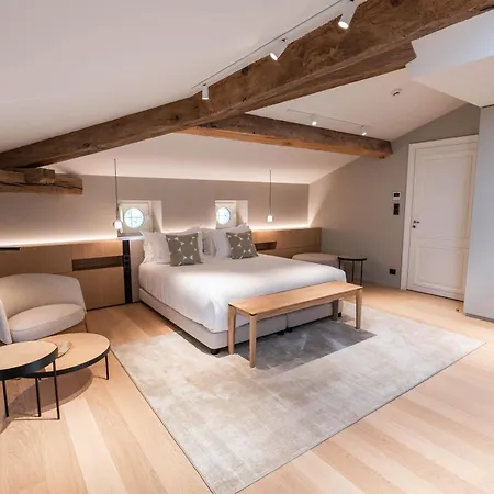 Hotel La Des Vignes 4*