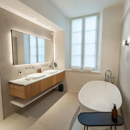 La Des Vignes Hotel 4*