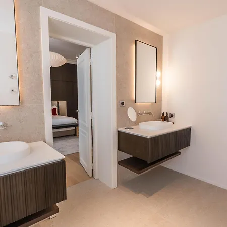 Hotel La Des Vignes 4*