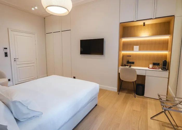 מלון La Des Vignes 4*